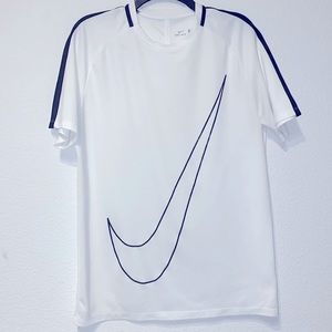 Mens Nike Swoosh Big Logo Dri-Fit T-Shirt